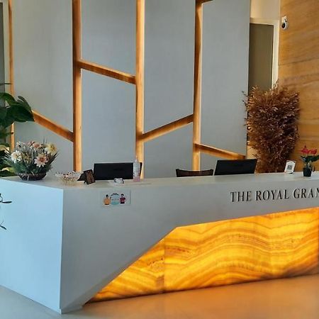 The Royal Grand Hotel Karūr Kültér fotó